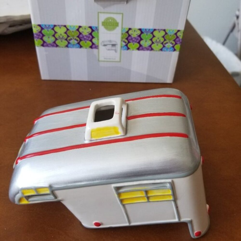 WANDERLUST (Camper Lid) – LID ONLY